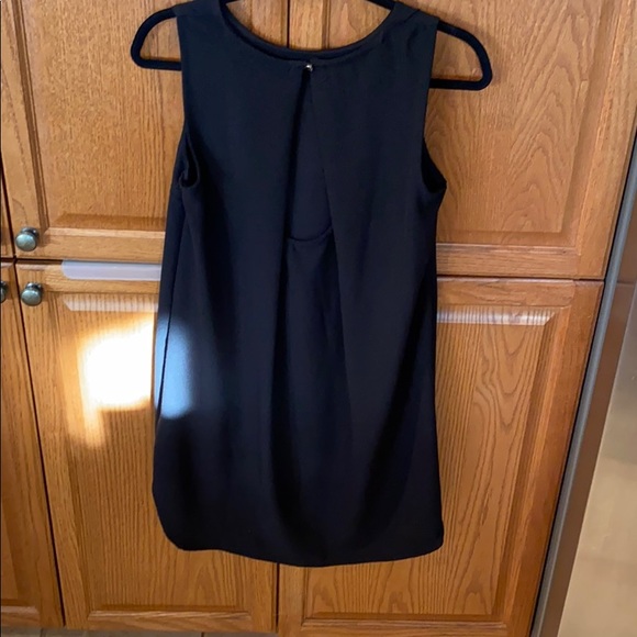 Short flowy black dress - Picture 2 of 4